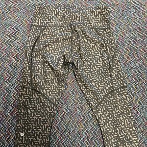 Lululemon Capris - size 8